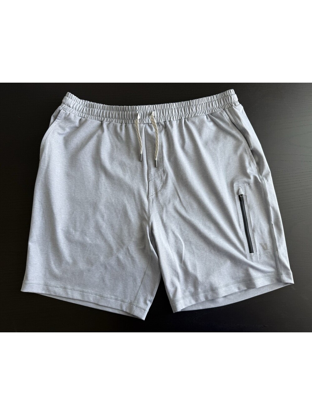 Vuori Sunday Performance Unlined Shorts XL Gray Heather 7" Inseam Soft V381